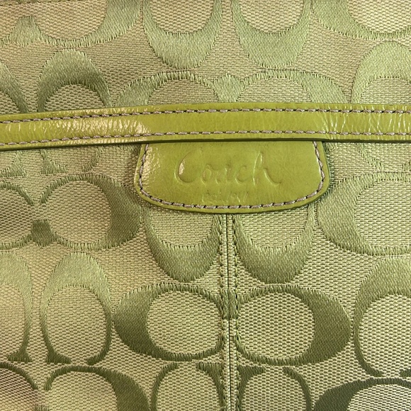 Coach | Apple 🍏 Lime Y2K Signature C Monogram Jacquard Swingpack - Picture 10 of 10